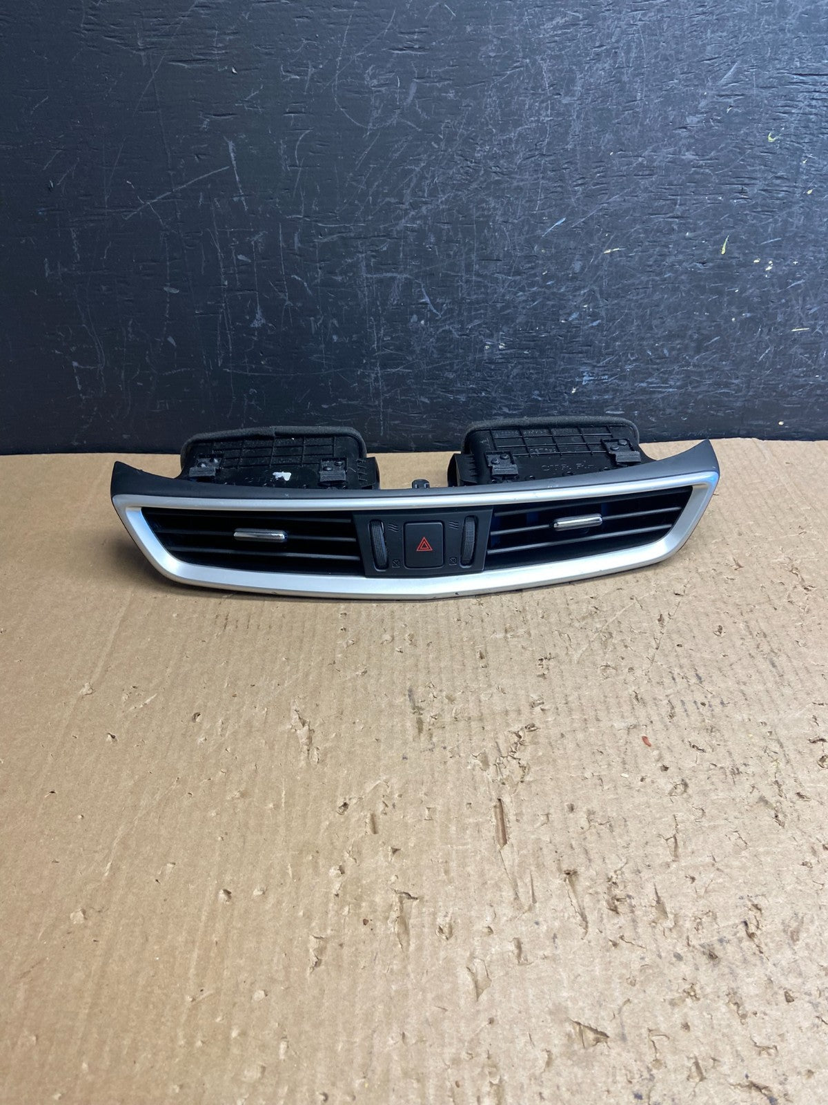 2017 to 2020 Nissan Rogue Center Dash Air Vent With Hazard Switch AE4287 DG0