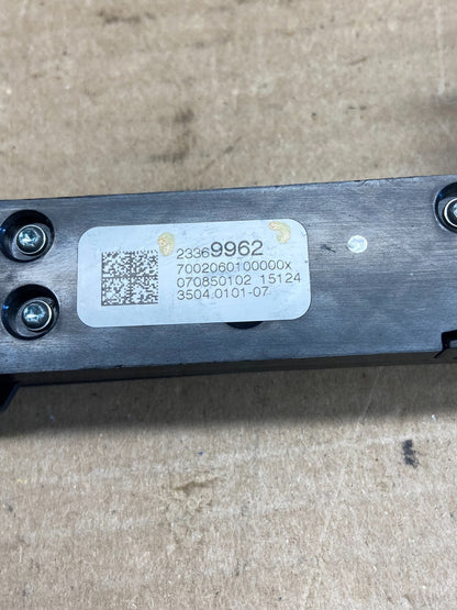 2013 - 2017 GMC Acadia Center Dash Hazard Warning Switch AH1468 DG4