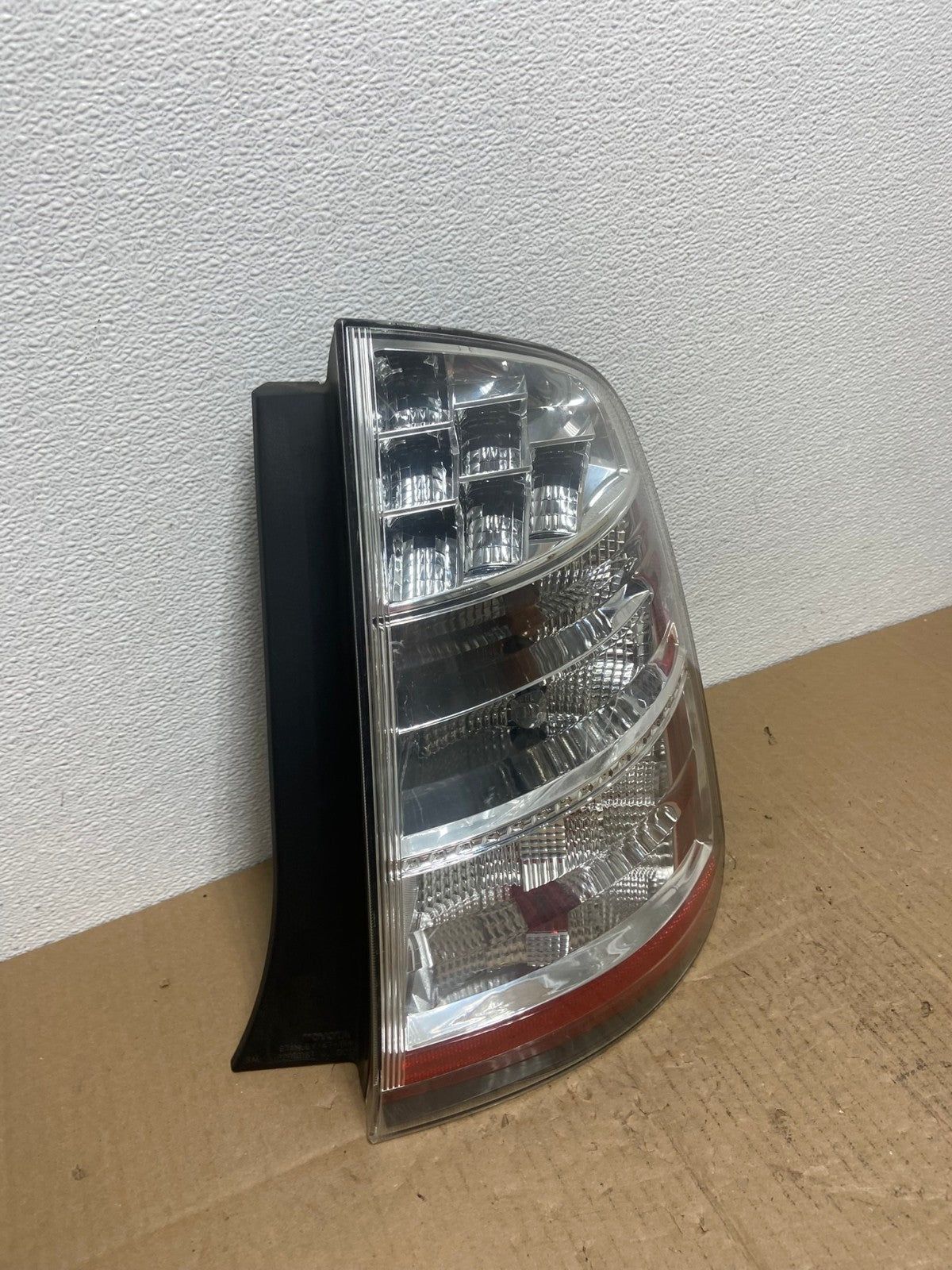 2006 to 2009 Toyota Prius Tail Light Right Passenger Side AB8219 LK2