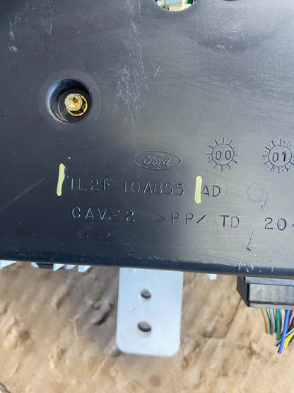 2001 to 2003 Ford Explorer Speedometer Cluster Gauge Oem AB9813 DG8