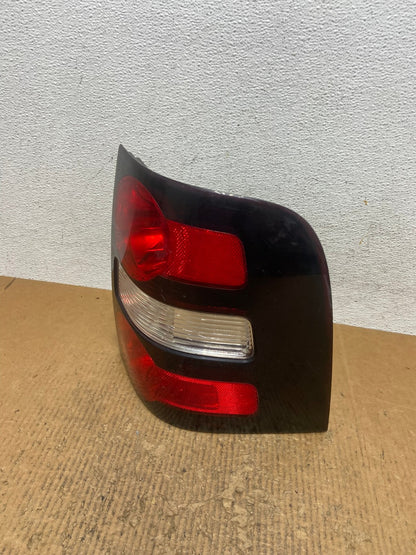 2006 to 2010 Ford Explorer Right Passenger Side Tail light AE2863 LK0