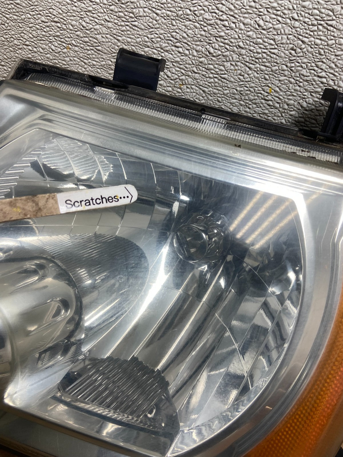 2005 - 2015 Nissan Xterra Driver Left LH Side Headlight AA27244