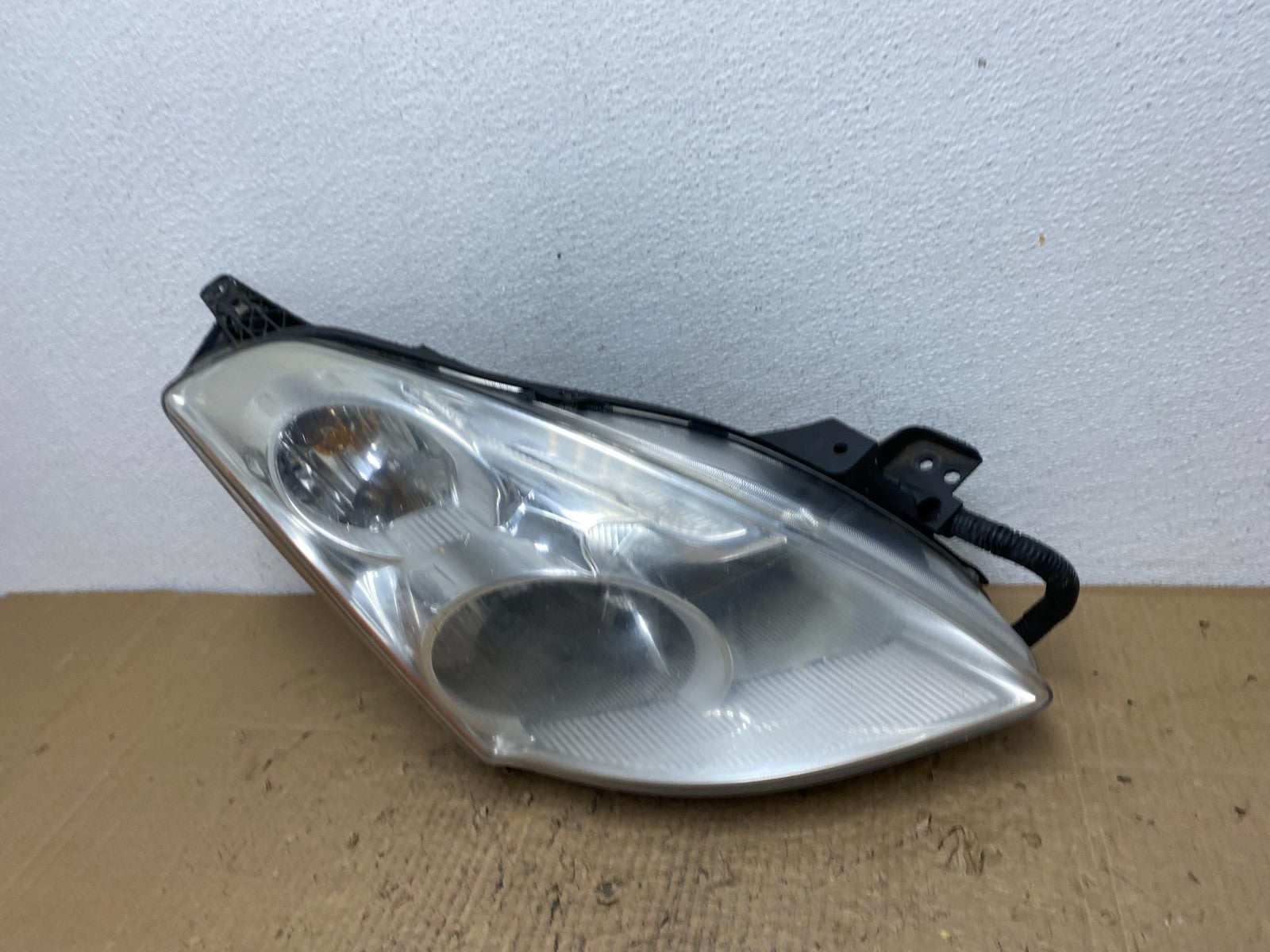 Sedan 2010 2011 2012 Nissan Altima Headlight Right Passenger Rh OEM AC4184 DW1