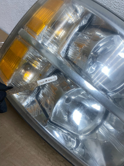 2007 to 2014 Chevrolet Silverado Left+Right Side Headlights AI1035 DW5