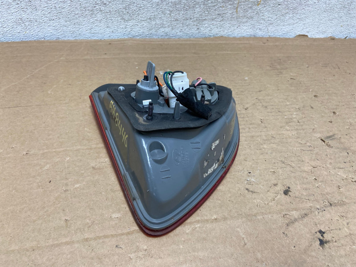 2007 to 2012 Hyundai Veracruz Inner Tail Light Left Driver Side AH8446 LK5