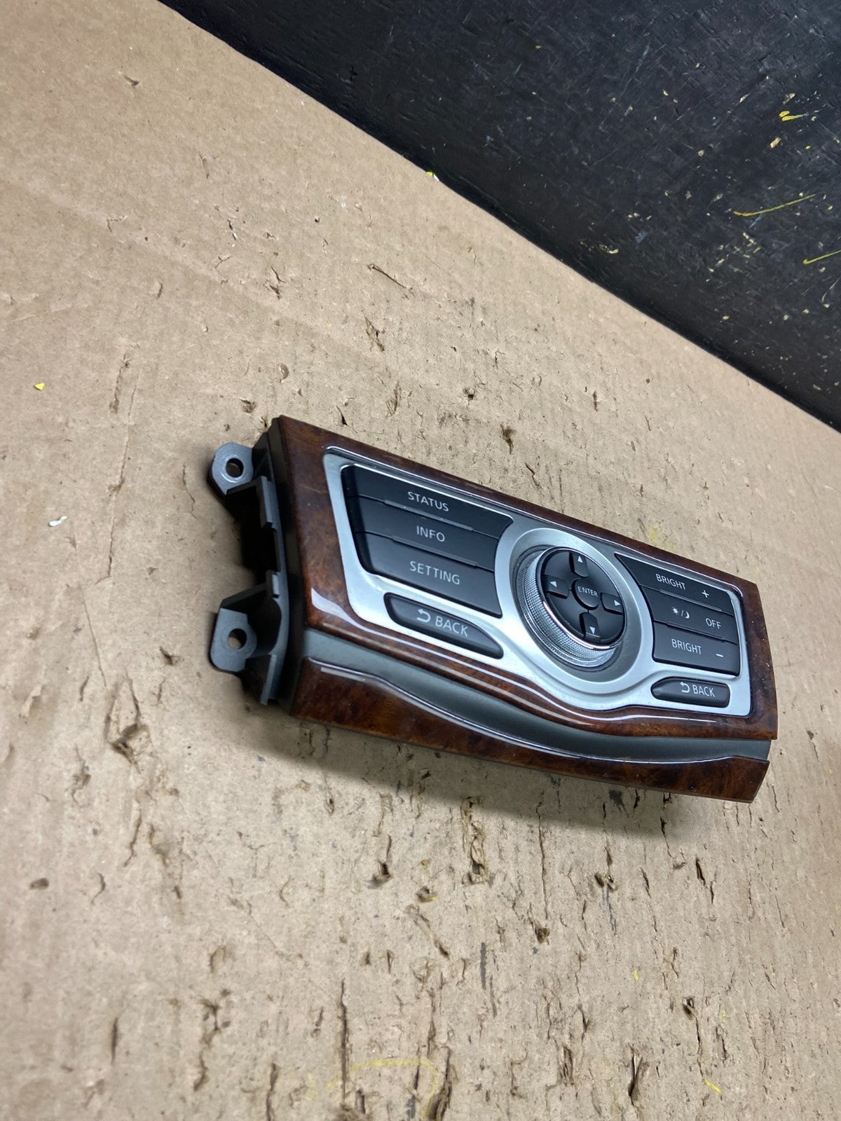 2009-2014 Nissan Murano AM FM Radio CD Control Panel T6171 DG1