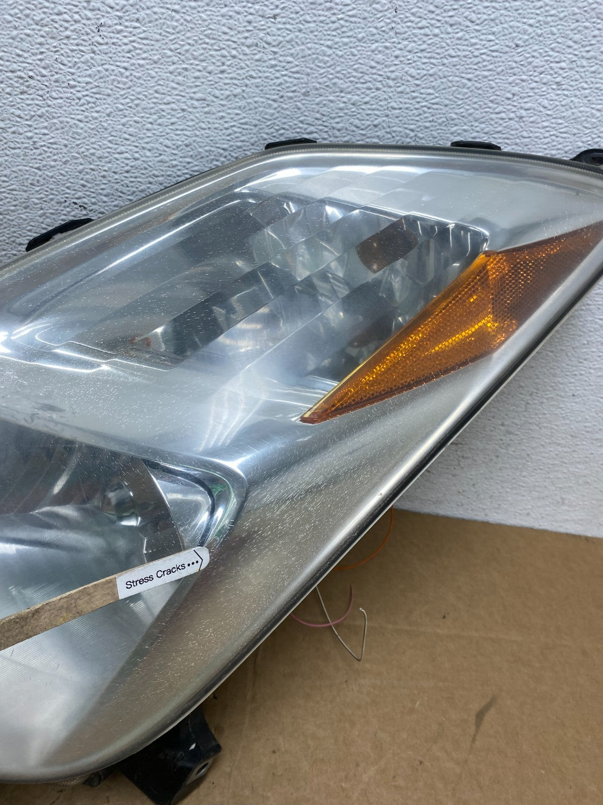 2004 - 2005 Toyota Prius Left Driver Lh Xenon HID Headlight AD6293 DW4
