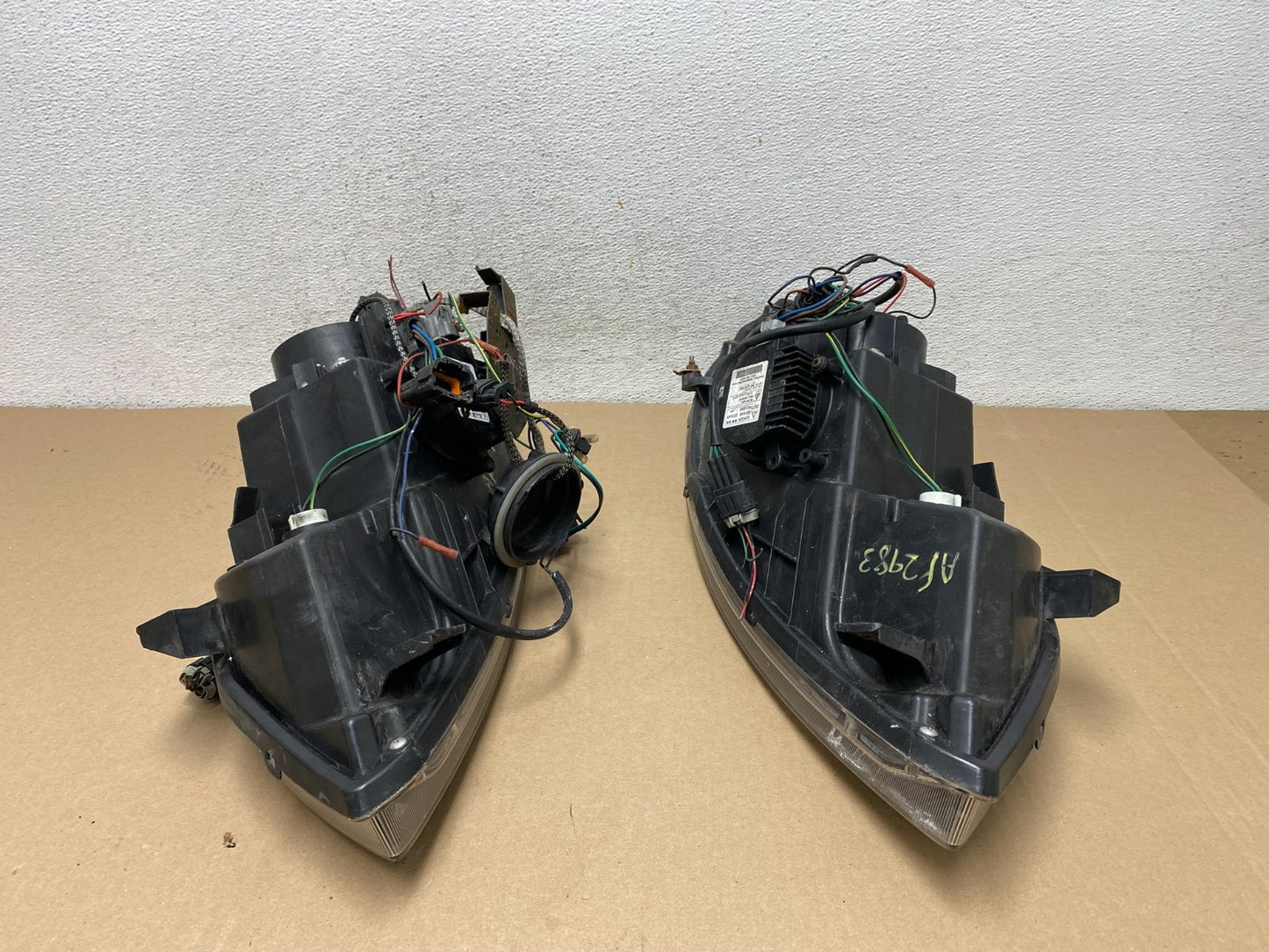 2004 - 2008 Infiniti Fx35 LED Left+Right Set LED Black Side Headlights AF2983 DG8