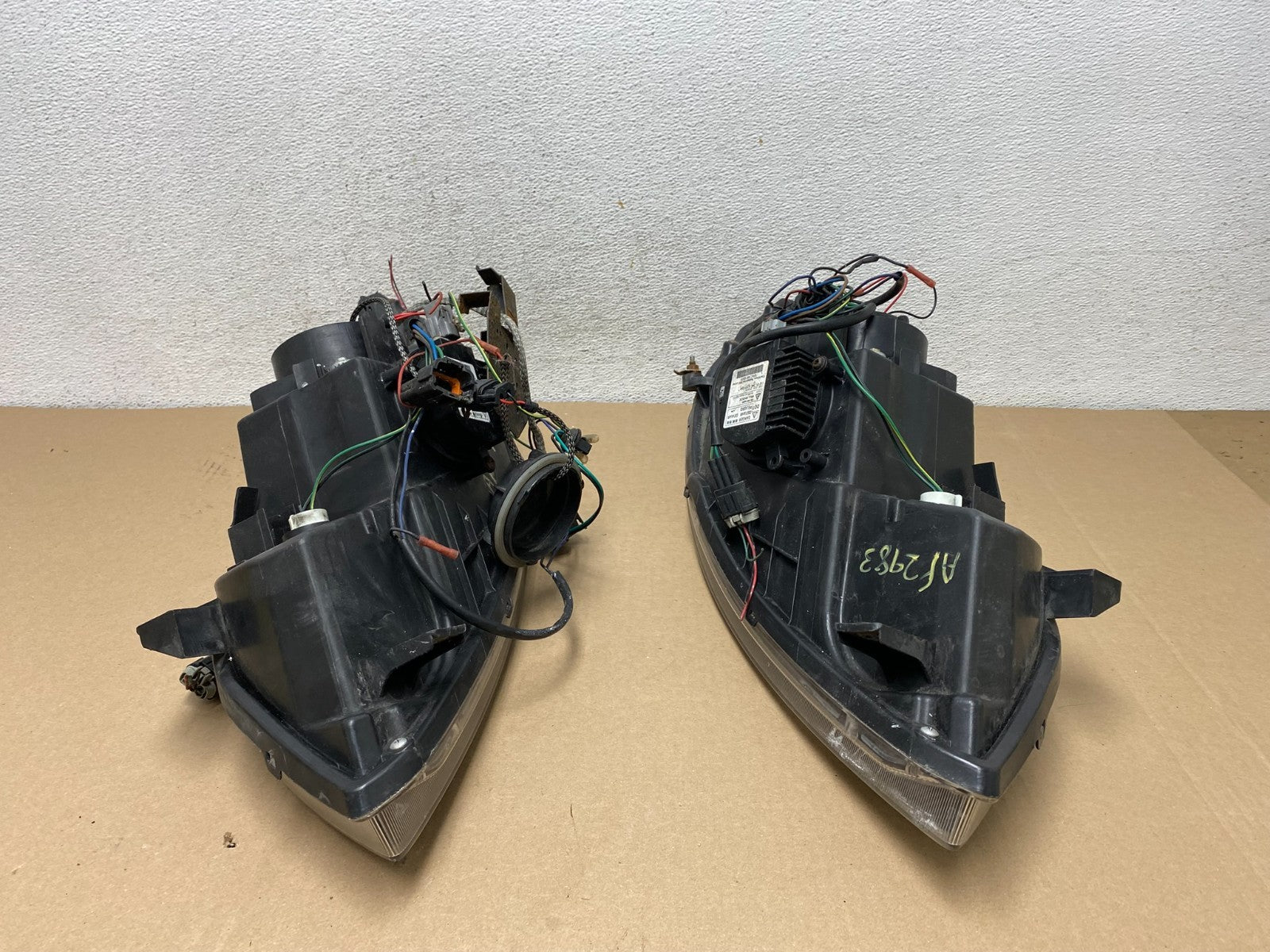 2004 - 2008 Infiniti Fx35 LED Left+Right Set LED Black Side Headlights AF2983 DG8