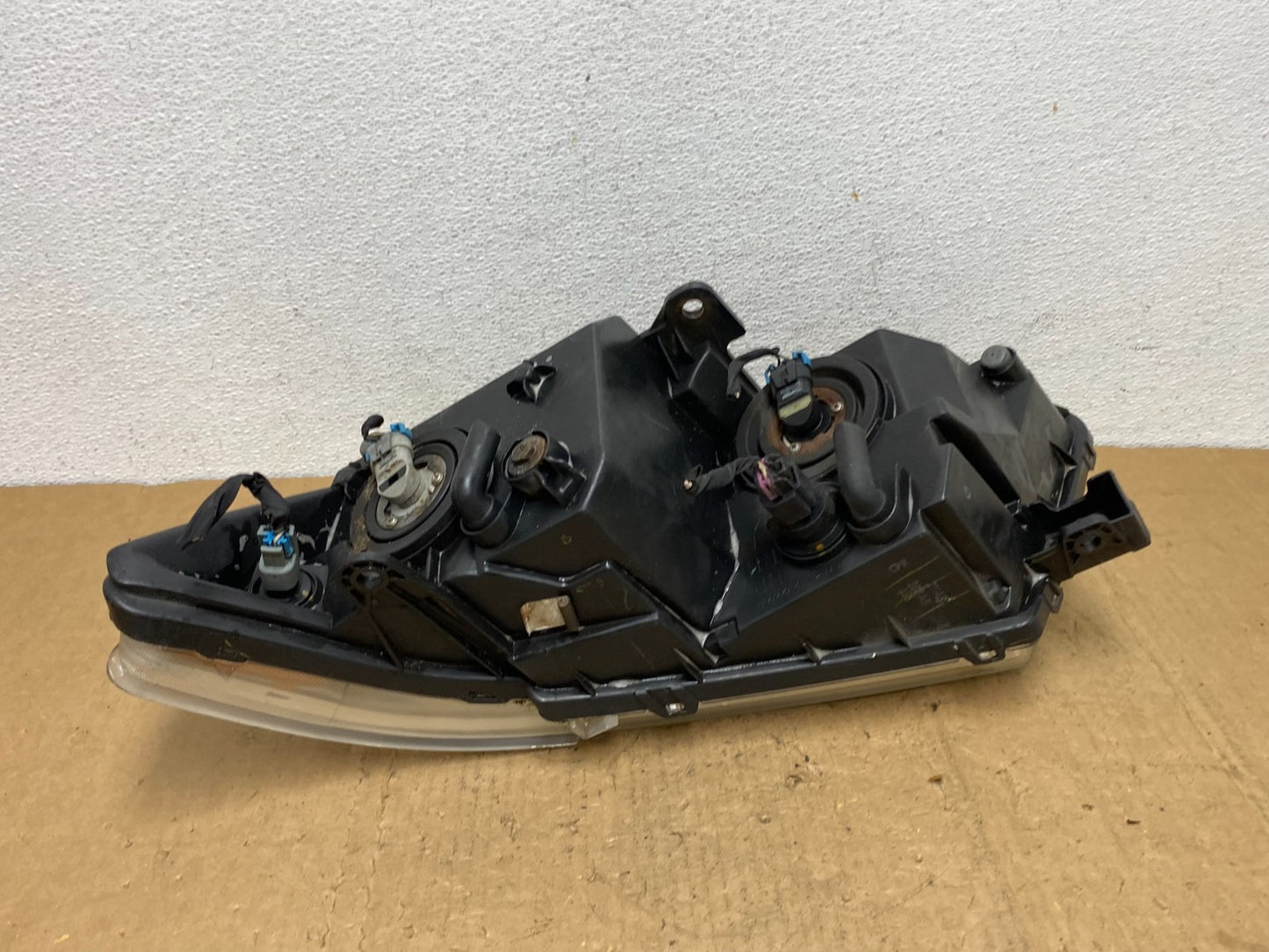 2009 to 2017 Dodge Journey Headlight Right Passenger Rh Halogen AD0465 DW5