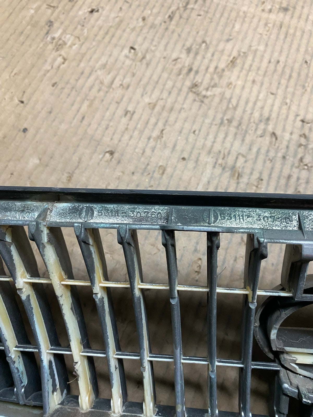 1998 to 2005 Lexus GS300 Front Upper Chrome Grill Grille OEM W6171 DG6