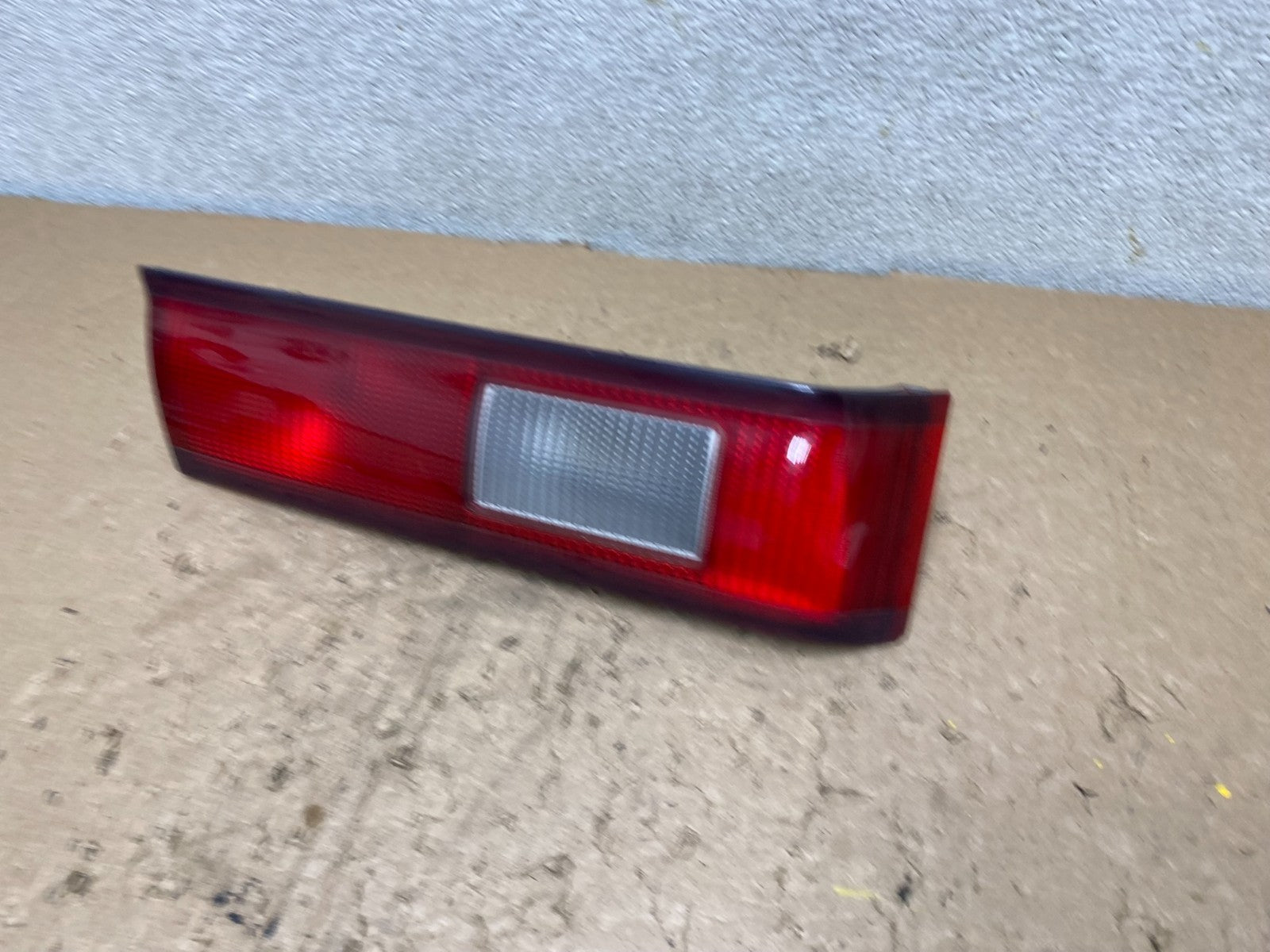 1997 1998 1999 Toyota Camry Tail Light Inner Left Driver LH Inner Oem V0503 DW1