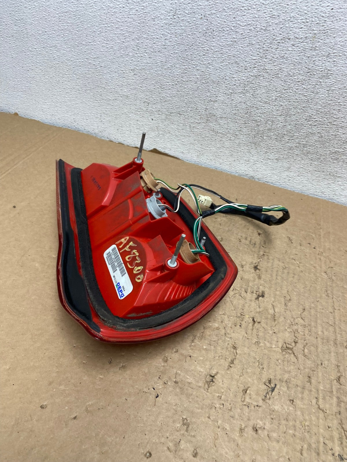 2001 2002 2003 Toyota Rav4 Right Passenger Rh Side Tail Light DEPO AF8300 LK4