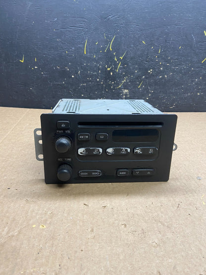 2003-2007 Chevrolet Express GMC Savana Radio AM FM mp3 Aux Input  OEM X6584 DG0