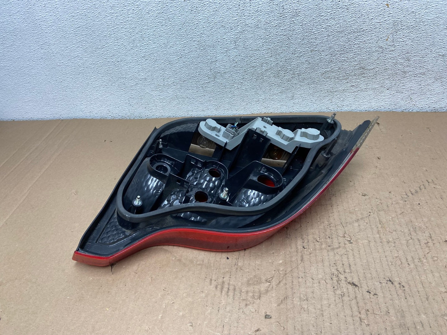 2005 to 2009 Volvo S60 Right Passenger Side Tail Light AF3248 LK6