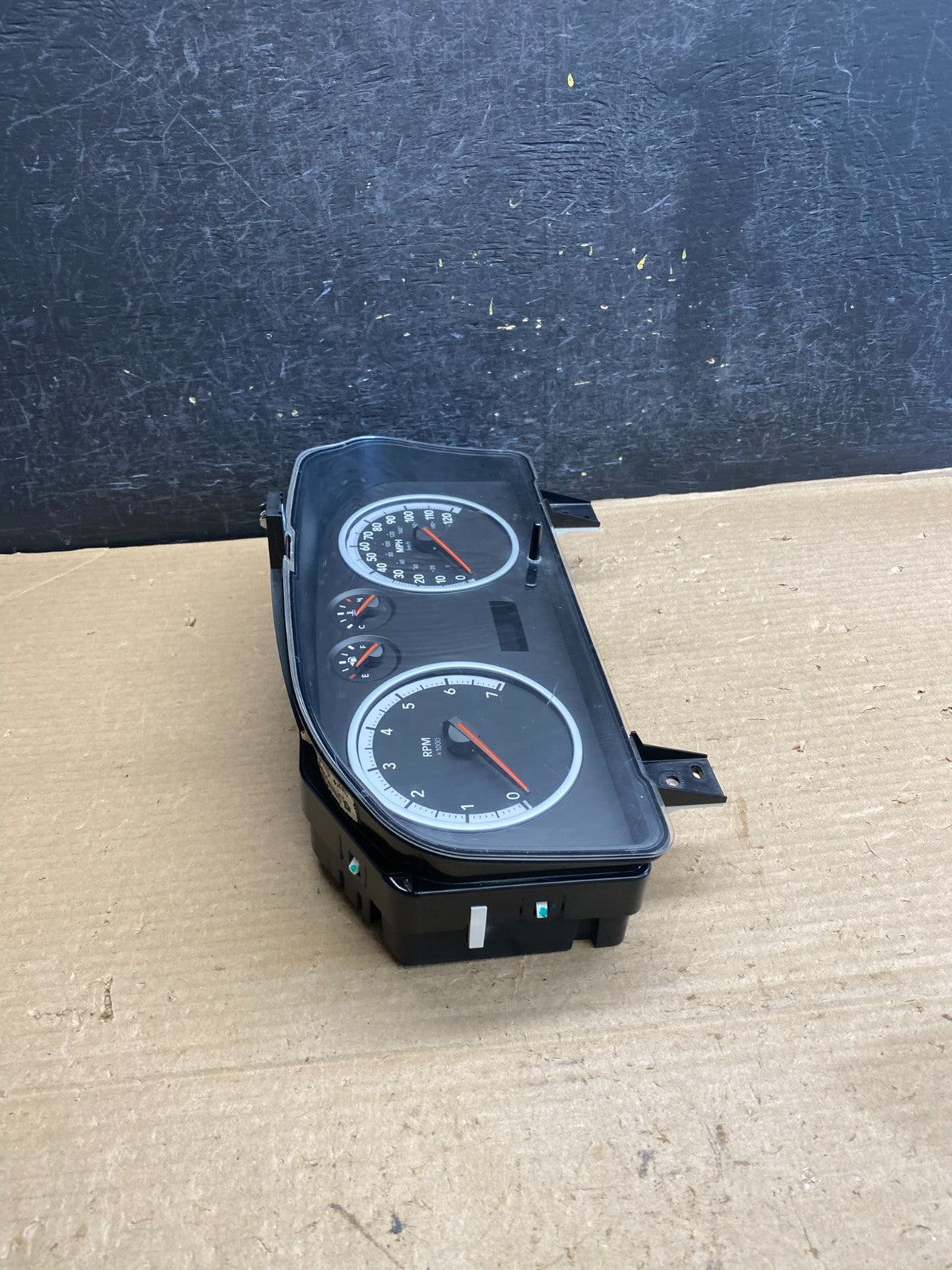 2010 2011 Ddodge Ram 1500 Speedometer Gauge Cluster AH3855 PS1