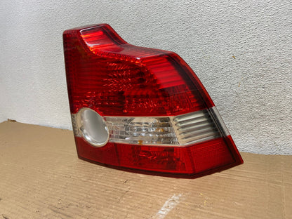 2004 to 2007 Volvo S40 Right Passenger RH Side Tail Light AG9036 LK2