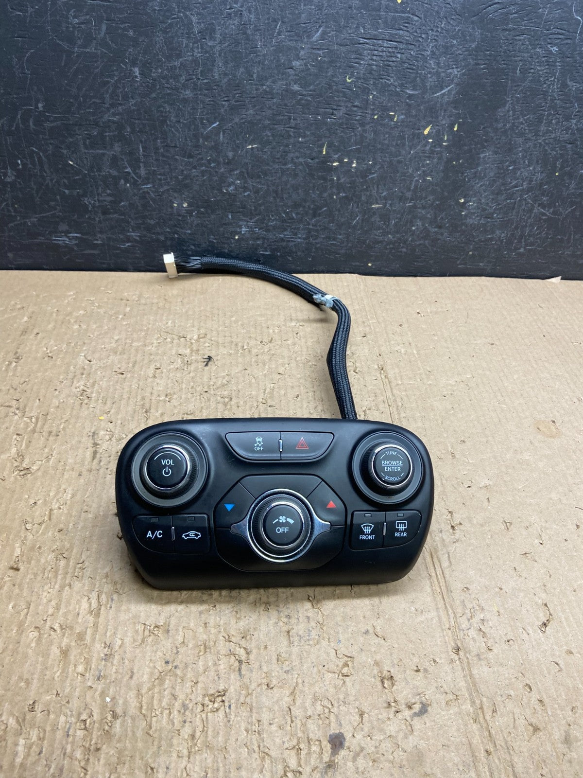 2013 to 2016 Dodge Dart AC Heater Temperature Climate Control AF1697 DG0