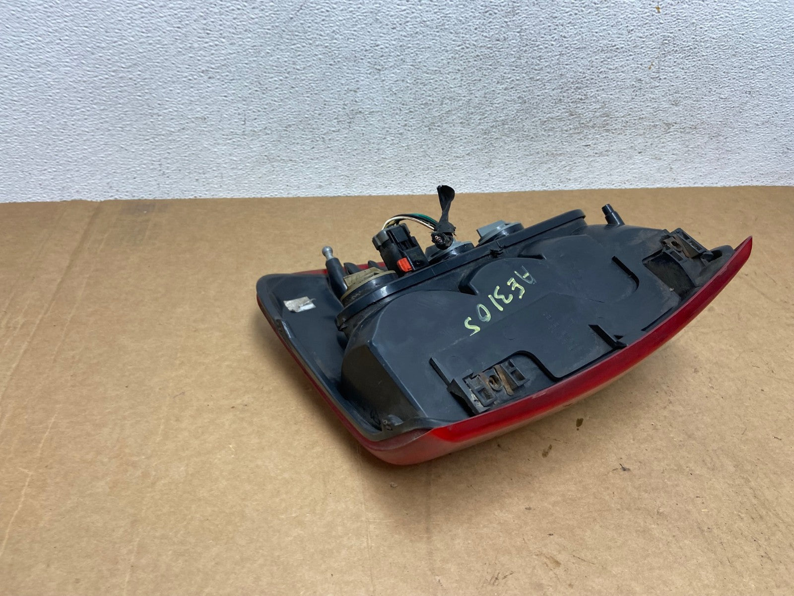 1999 - 2004 Jeep Grand Cherokee WJ Left Driver Lh Tail Light AE3105 LK5
