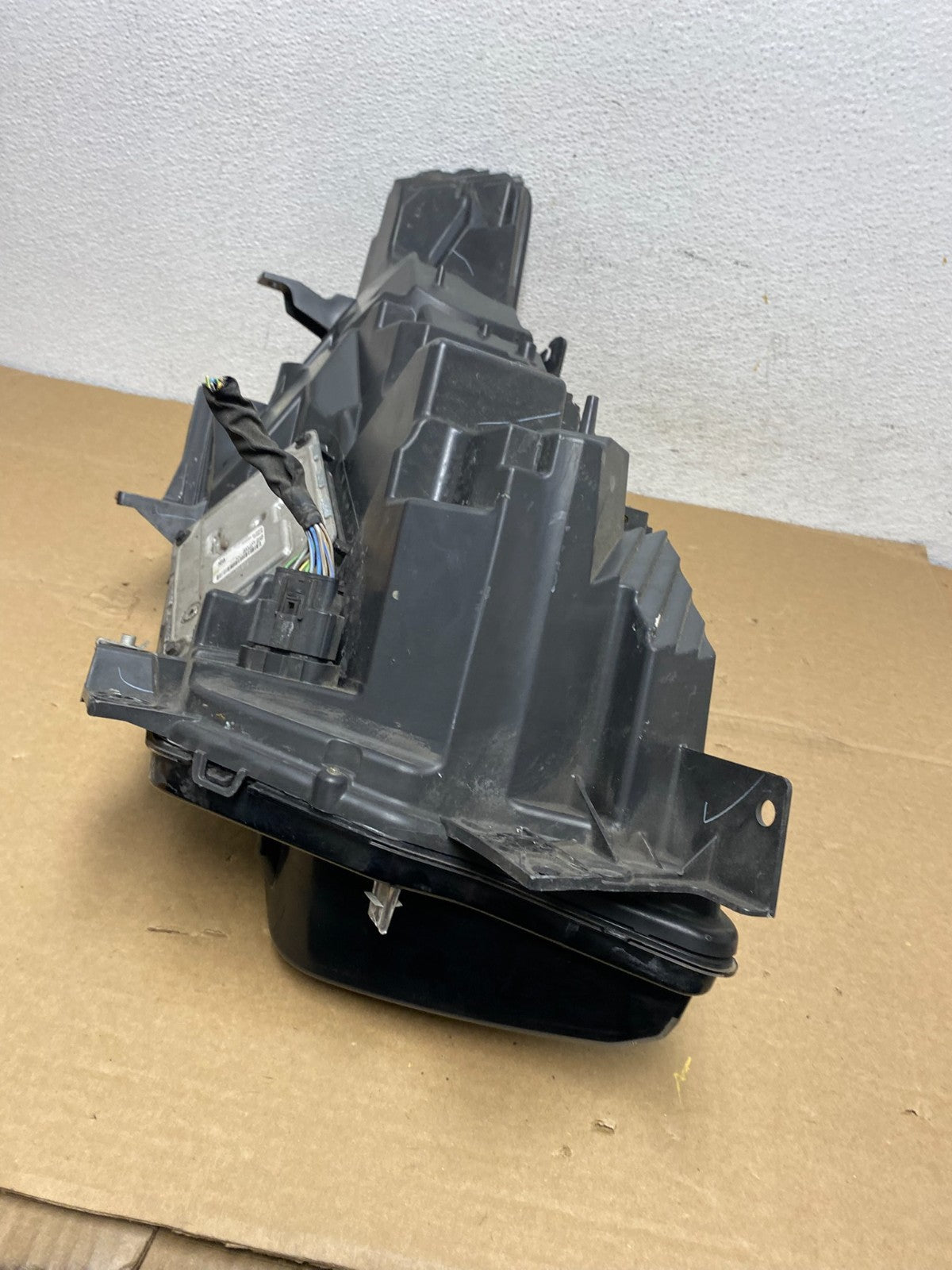 2020-2023 Ford Explorer Left Police Interceptor w/Module Headlight AD3878 DG5