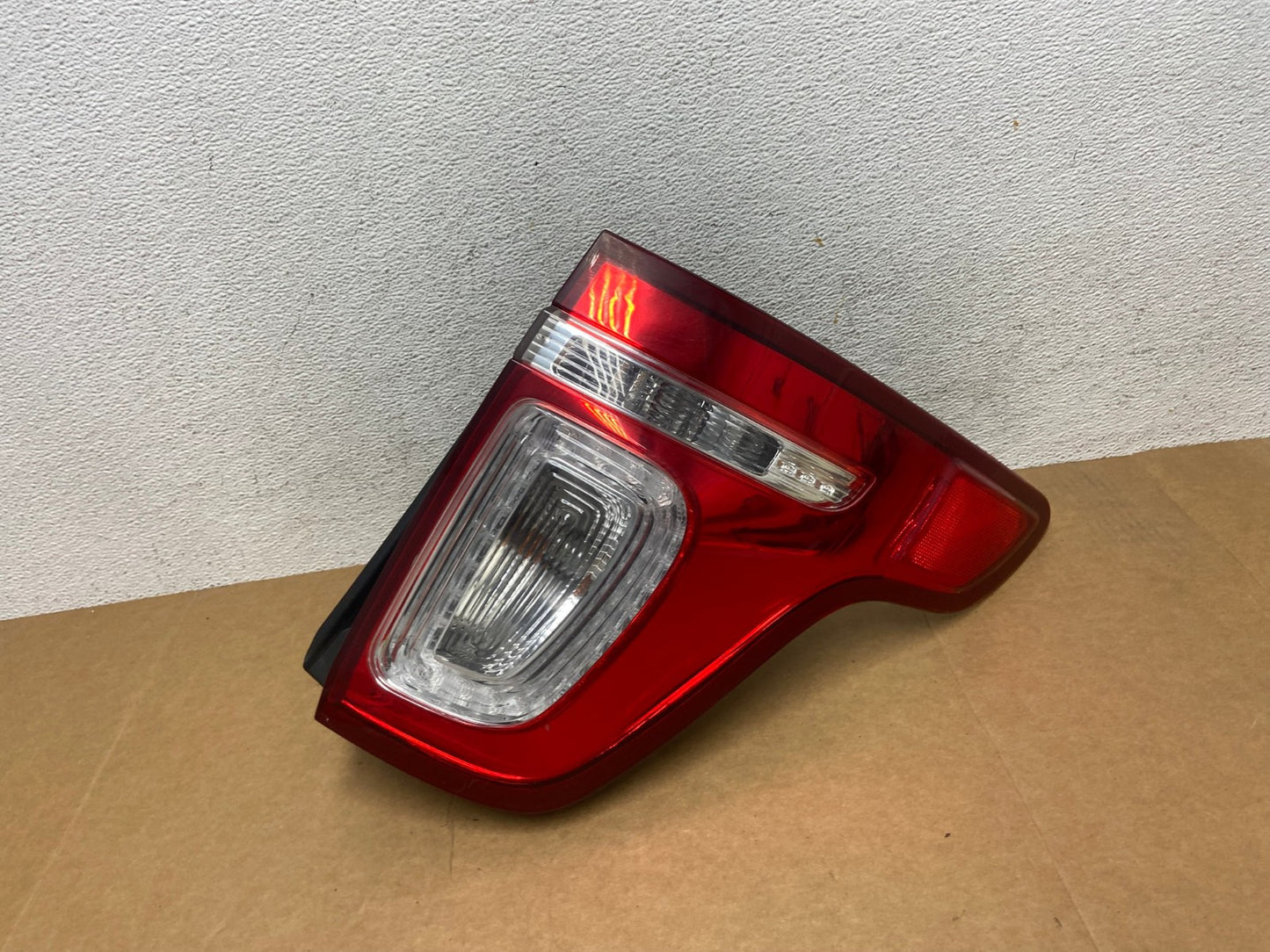 2011-2015 Ford Explorer Police Package Right Passenger Side Tail light AE2894 LK0