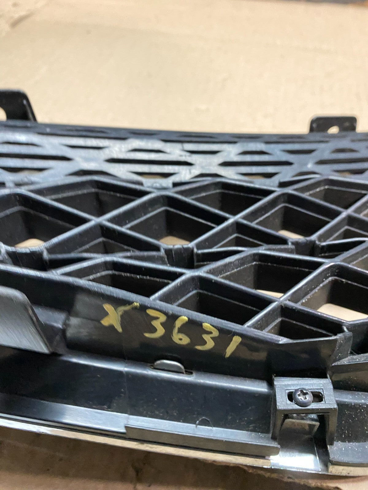 2008 to 2010 Honda Accord Coupe Front Grille Grill Chrome Trim Moulding X3631 DG12