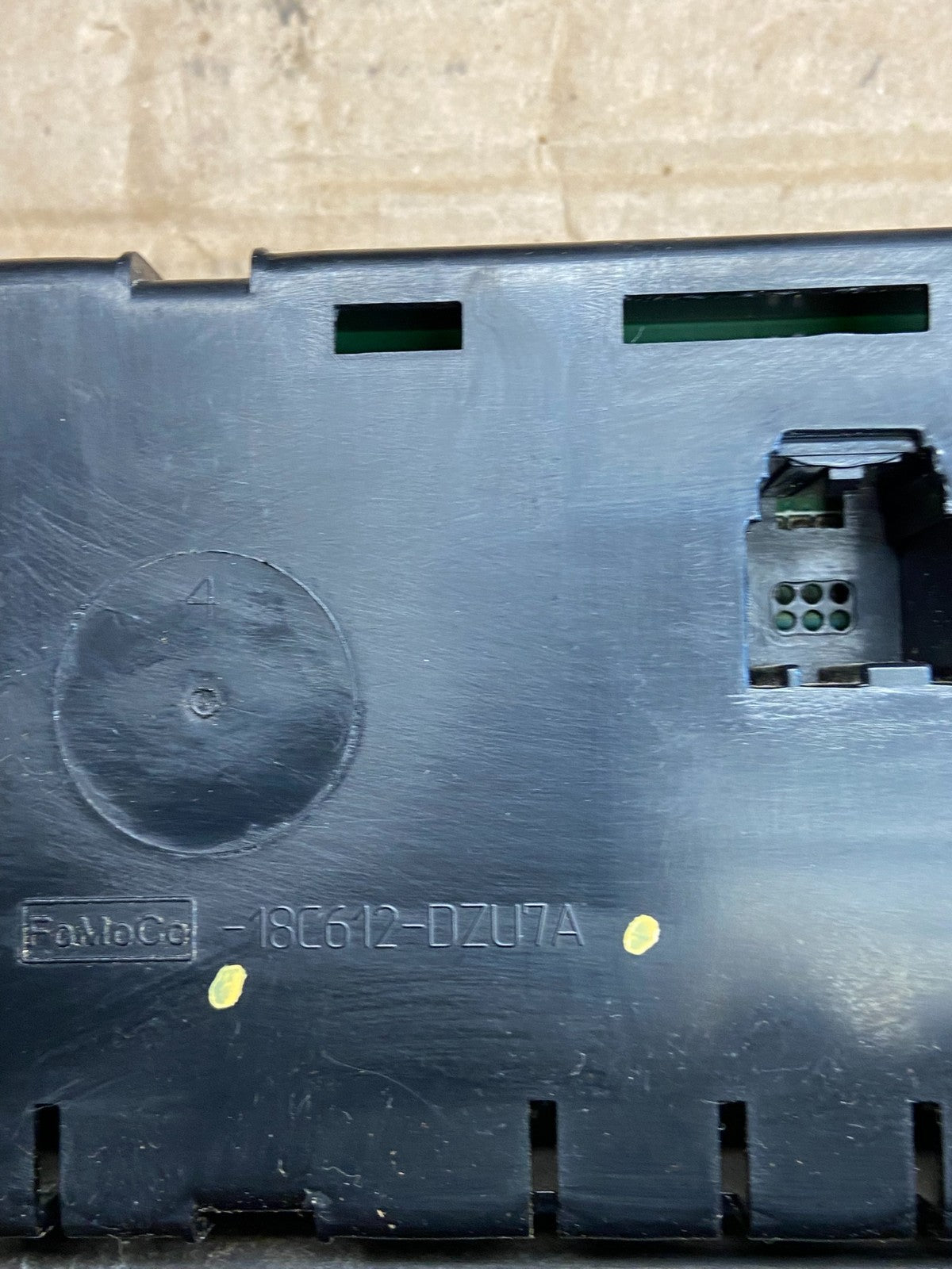 2008-2010 Ford F250 F350 Radio Climate Control Radio Dash Bezel Panel AF2198 DG5