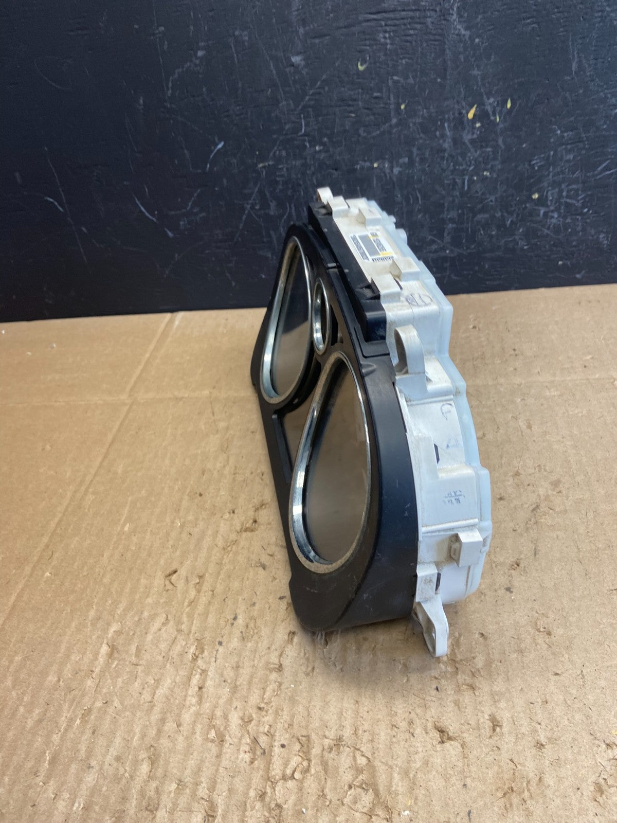 2005 2006 Chevrolet Cobalt Instrument Cluster Speedometer OEM AB9851 DG3