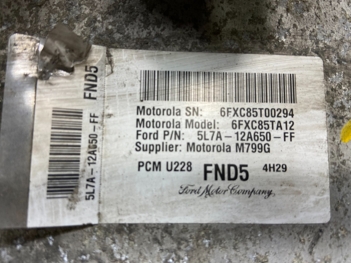 2005 Lincoln Navigator 5.4L Engine Control Unit ECM 5l7a-12a650-ff L0875 DG2