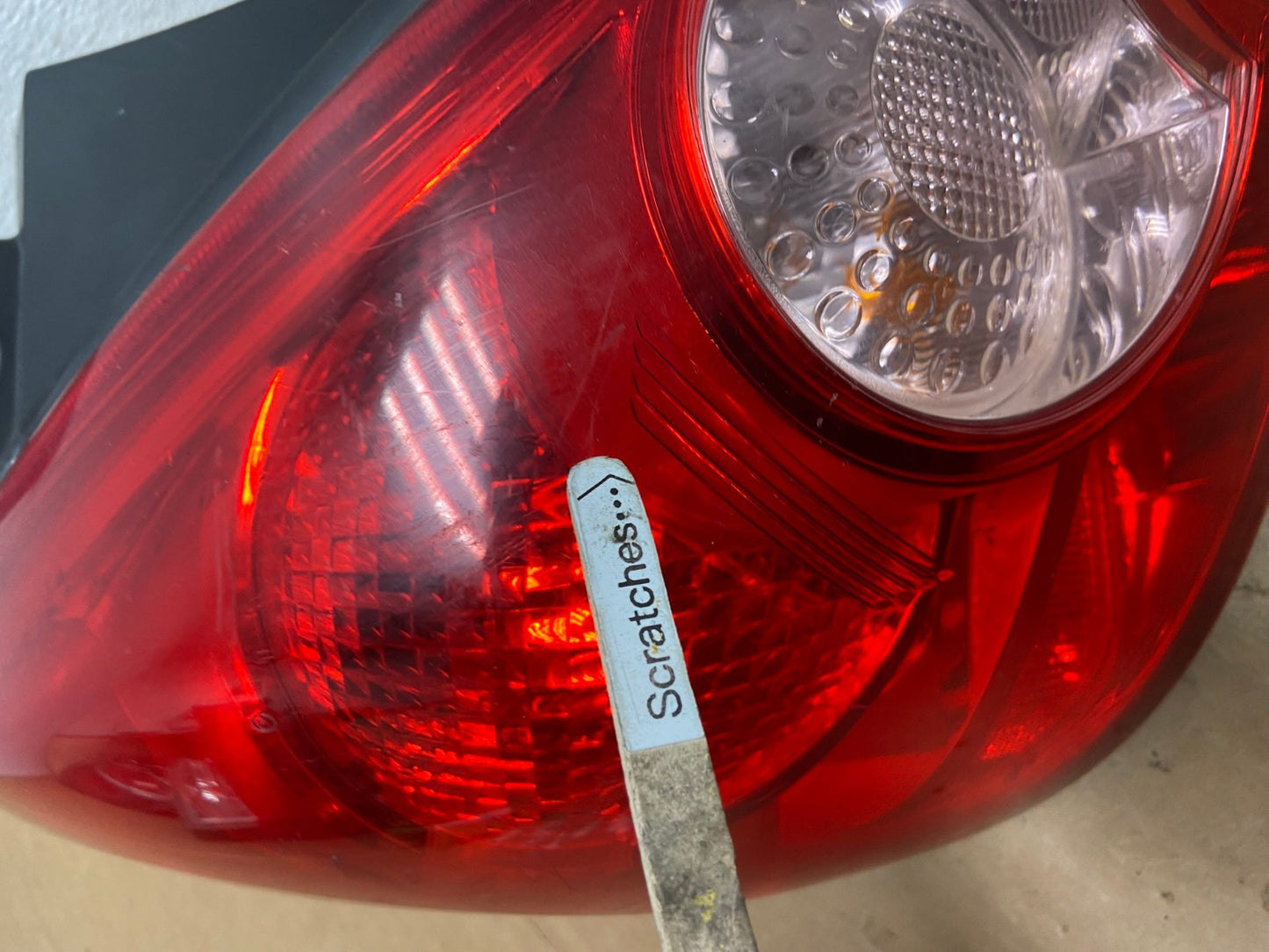 2007 - 2012 Nissan Versa Hatchback Left Driver Side Lh Tail Light AD1041 LK3