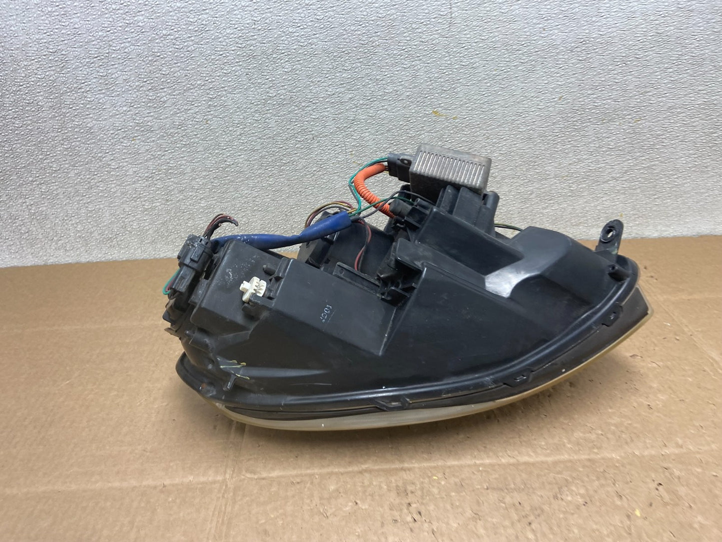 2003 to 2004 Infiniti G35 Right Passenger Side Xenon HID Headlight Oem Y8817 DW7