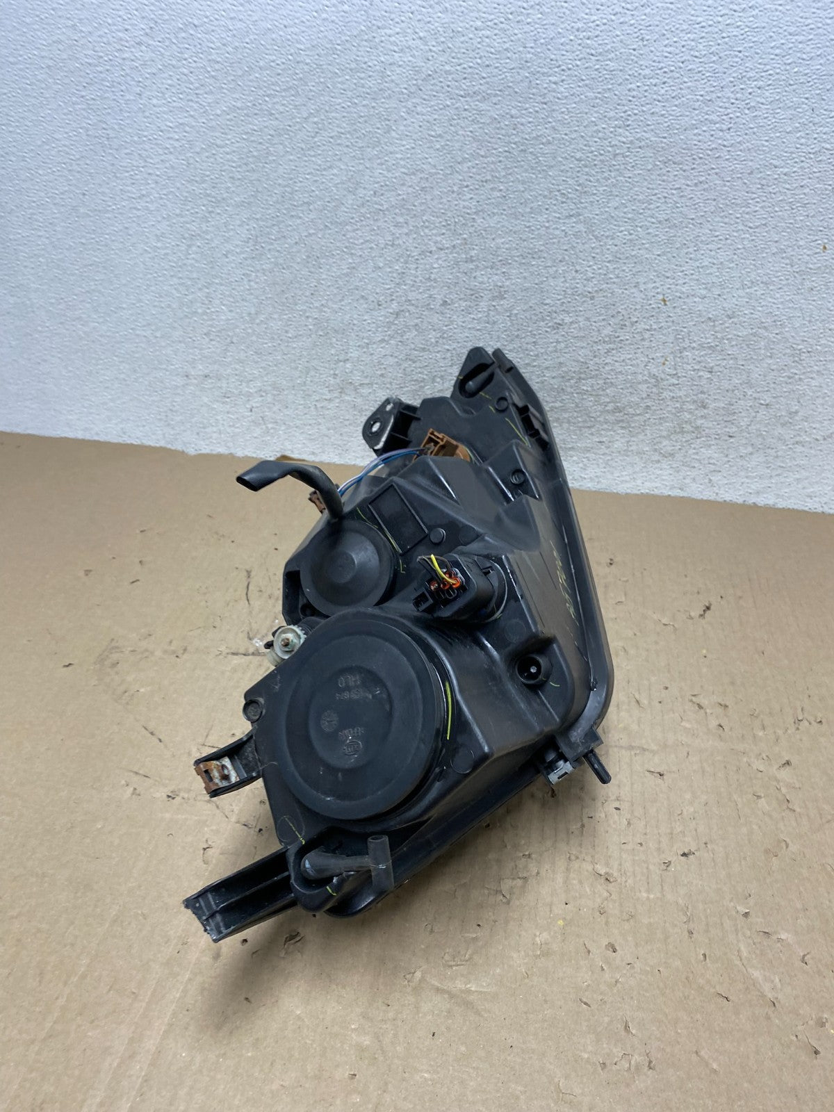 2010 2011 2012 Ford Fusion Left Driver LH Side Headlight Halogen AG7001 DW9