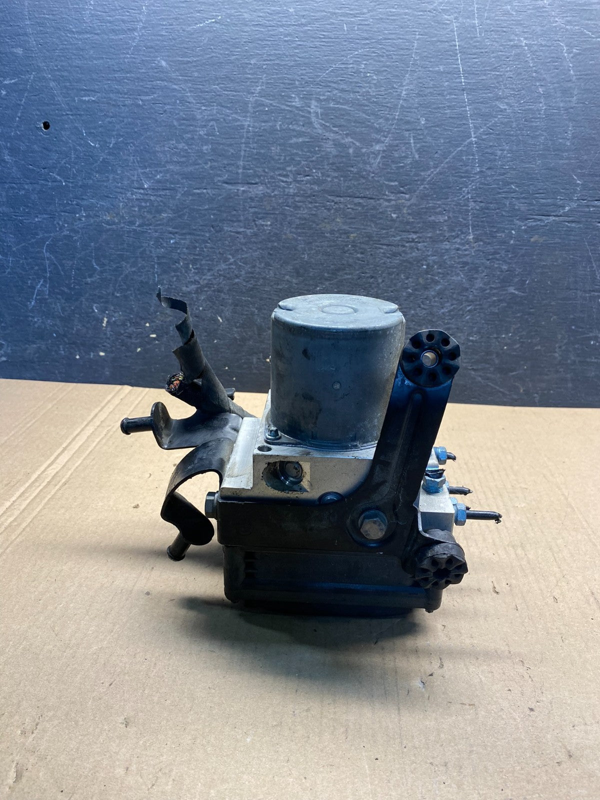 2008 to 2010 BMW 5-Series ABS Anti-Lock Brake Pump 3451 6783366-03 ah3189 DG2