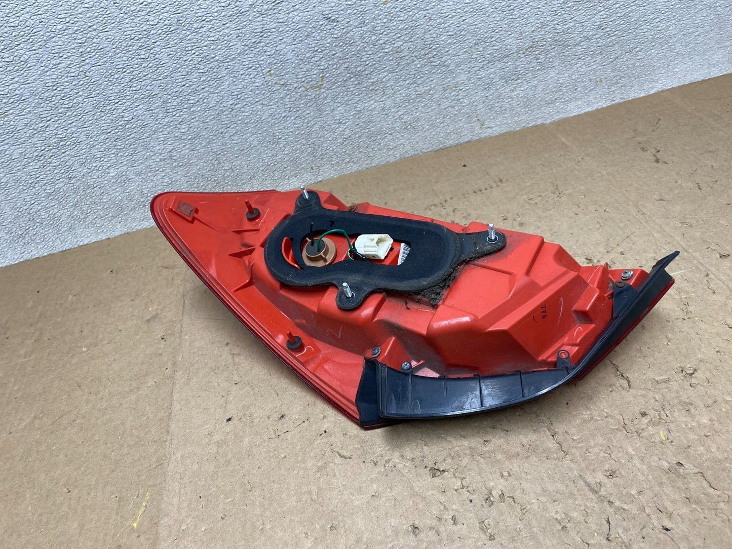 2007 to 2013 Infiniti G35 G37 Sedan Left Driver LH Side Tail Light Oem W9121 DW7