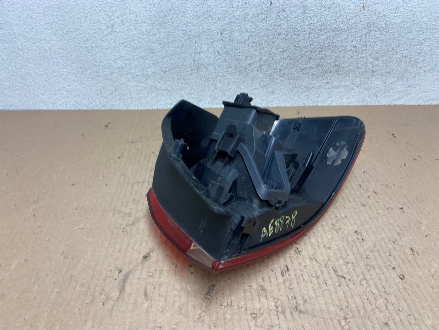 2010 to 2014 Volkswagen Golf & GTI Hatchback Left Side Tail Light AE8878 LK5