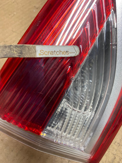 2013 to 2016 Ford Escape Left Driver LH Side Inner Tail Light AI8080 LK3