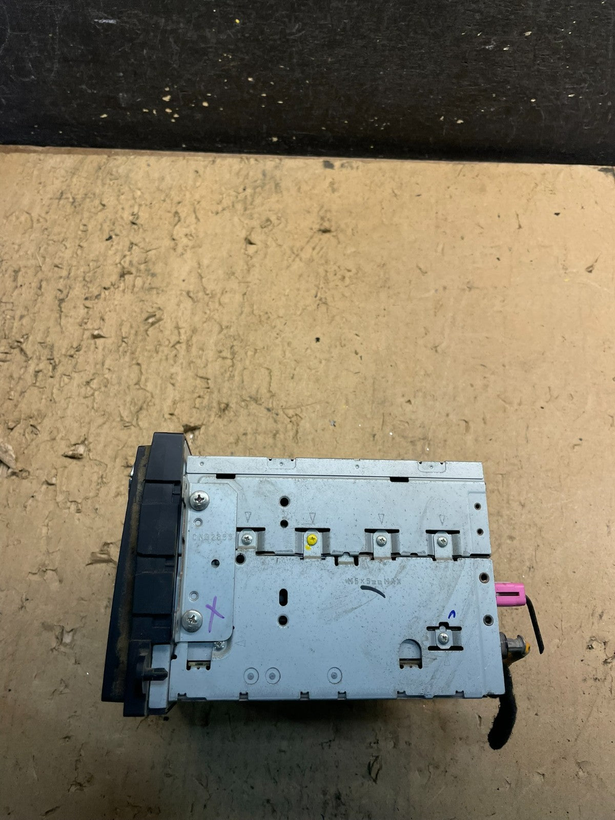 2008 - 2009 Ford Expedition Explorer Radio CD Player Screen Display OEM W6911 DG1