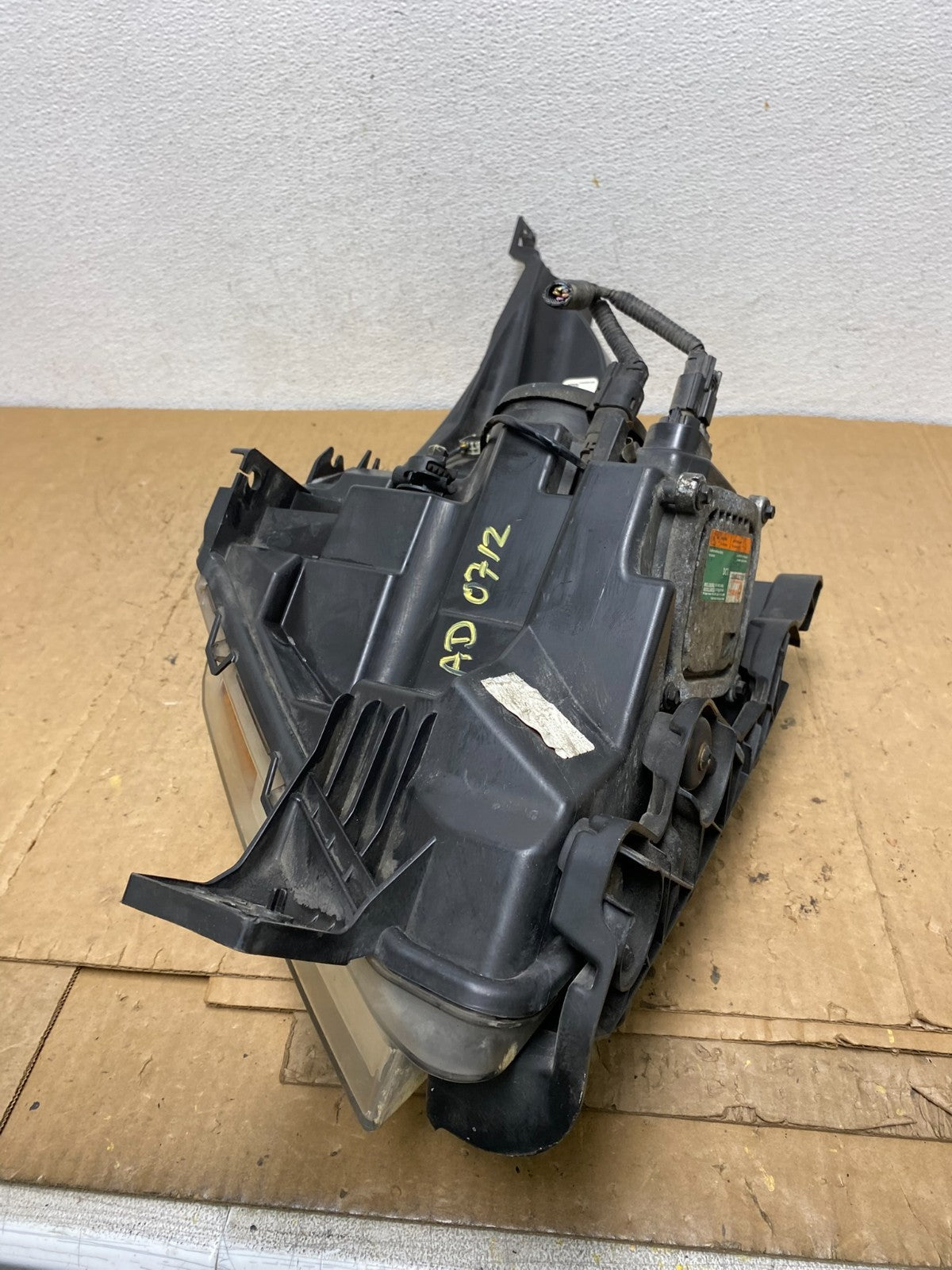 2011 to 2015 Ford Explorer Right Passenger Xenon Headlight AD0712 DW9