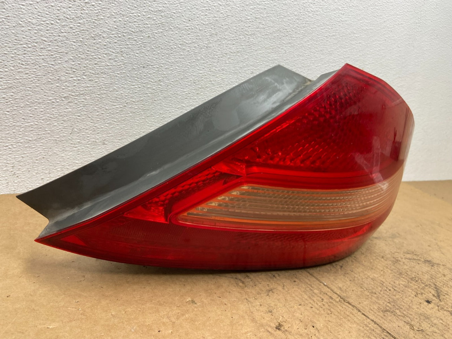 2003 2004 2005 Honda Accord Coupe Right Passenger Rh Tail Light AC3733 DW2