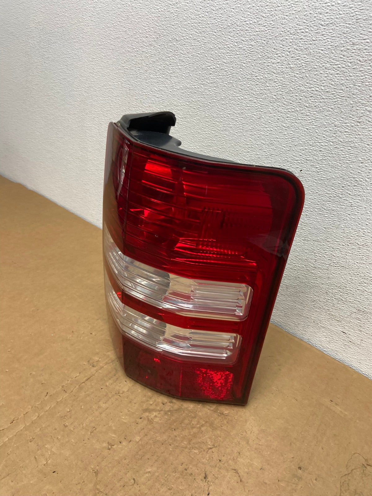2008 to 2012 Jeep Liberty Right Passenger RH Side Tail Light AD1338 LK1