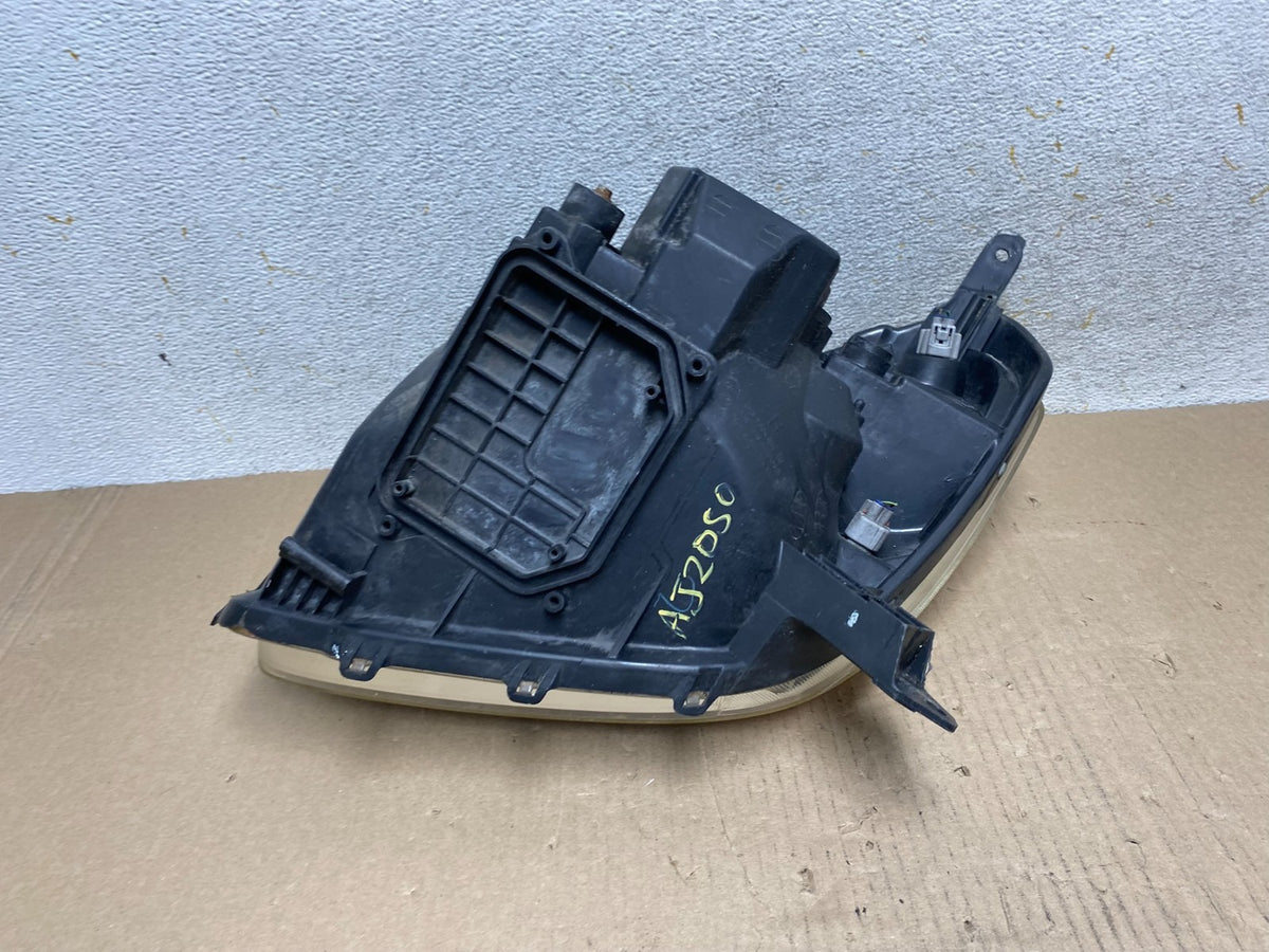 2004 2005 Toyota Rav4 Right Passenger RH Side Headlight Halogen AJ2050 DW7