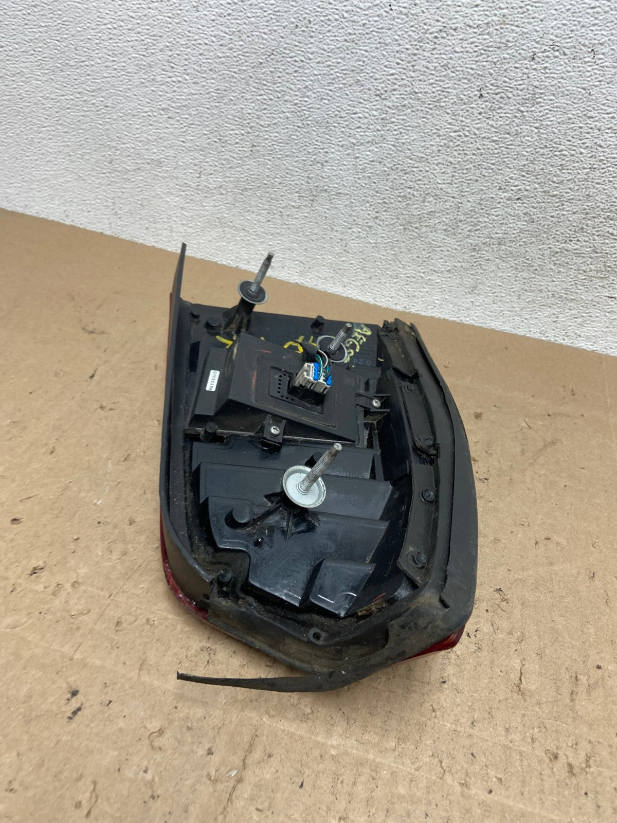 2000 to 2005 Cadillac Deville Right Passenger Rh Side Tail Light DEPO AE6535 LK6