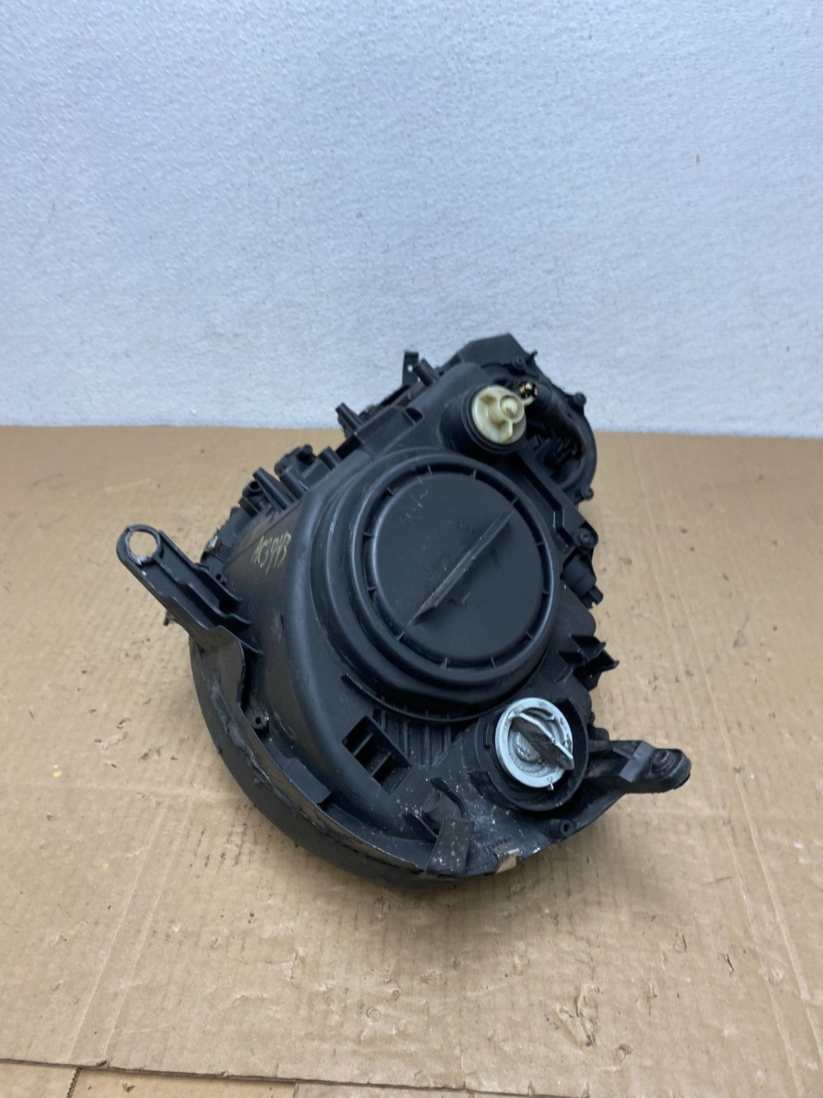 2003-2006 Mercedes E E320 E350 Class Right Passenger Halogen Headlight AC3943 DW6