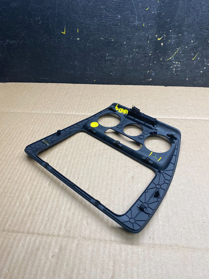 2016 2017 2018 Volkswagen Jetta Panel Radio Climate Control Bezel Trim U5859 DG4