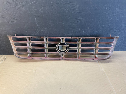 1998 to 2004 Cadillac Seville Front Upper Grille Grill AE3573 DG3