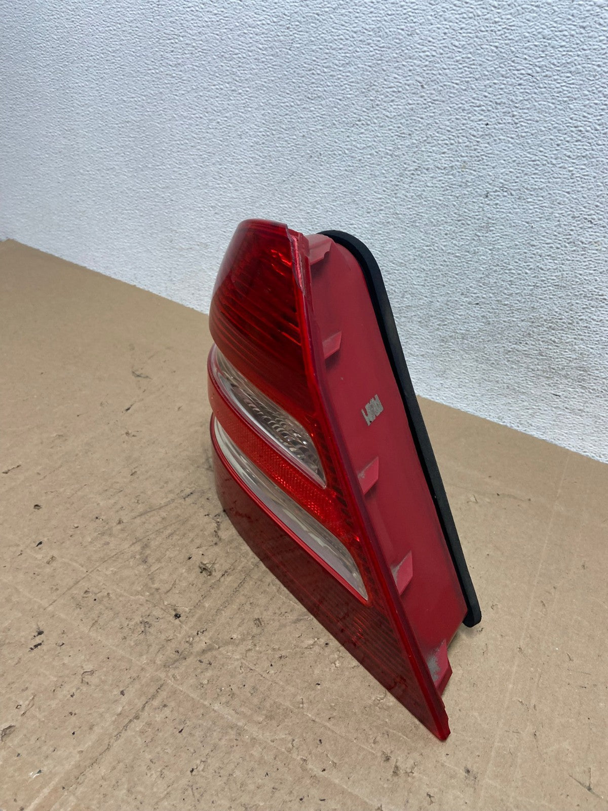 2005-2007 Mercedes-Benz C230 C240 W203 C-Class Left Driver Tail Light AE6433 LK1