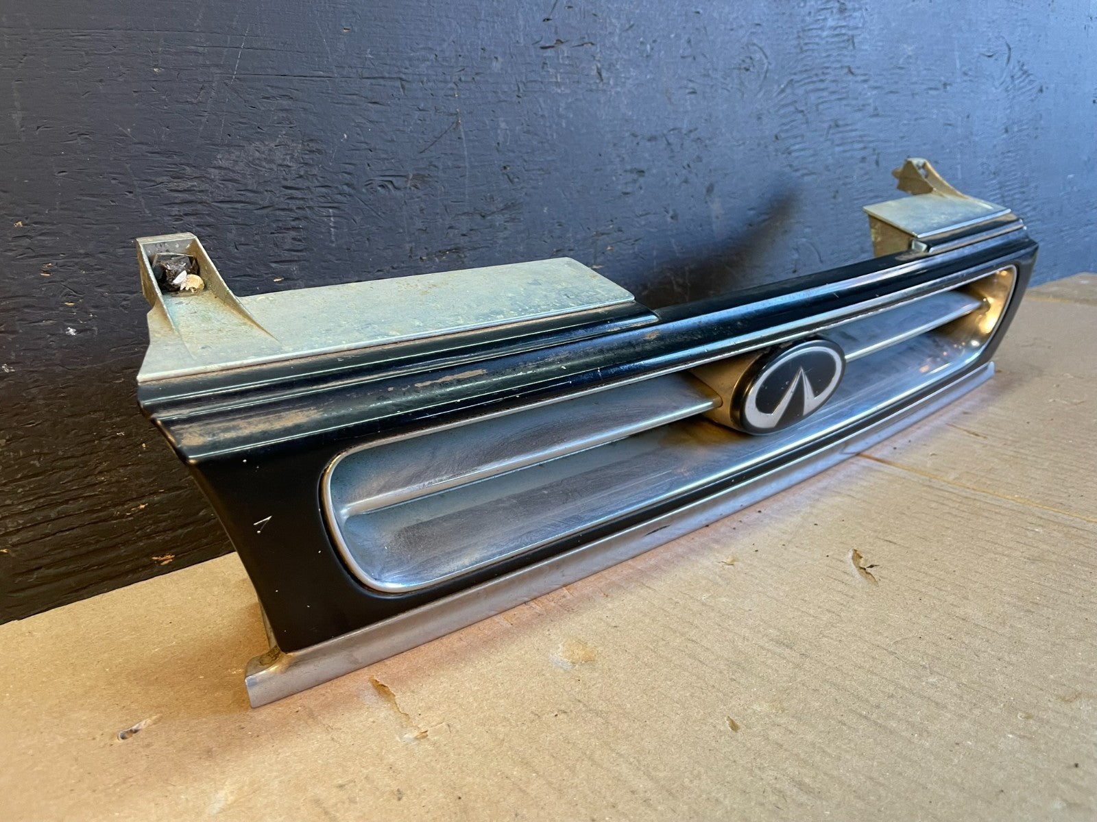 1990 to 1992 Infiniti M30 Front Upper Grill Grille Oem ab7868 DG1