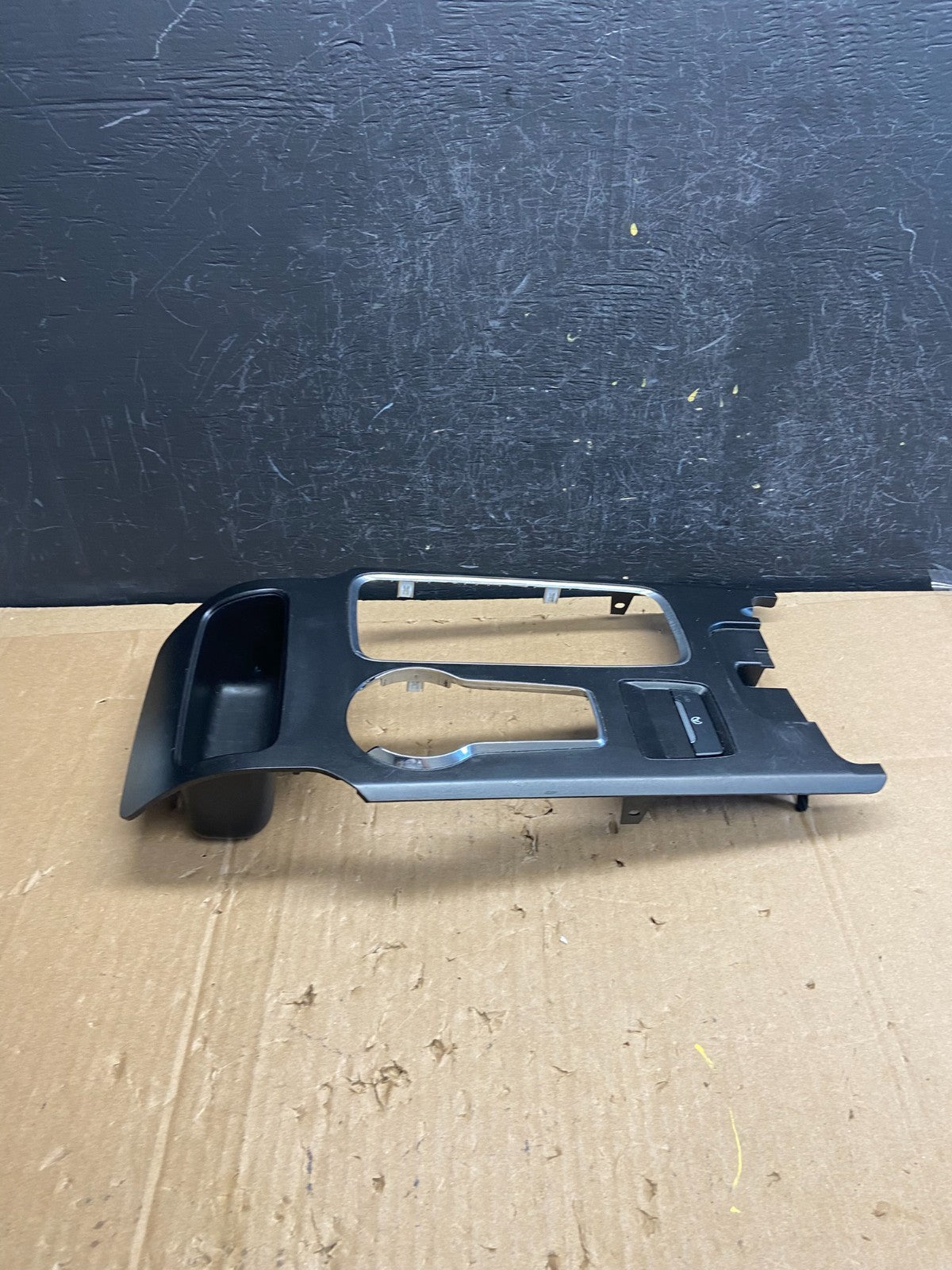 2017 to 2020 Ford Fusion Shifter Floor Center Console Trim Bezel AD2234 DG1