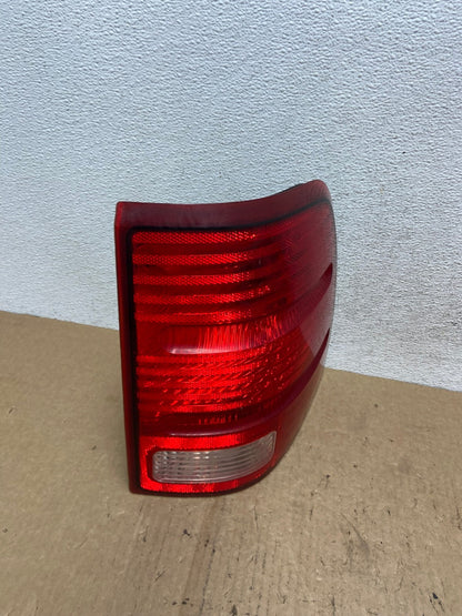 2002 to 2005 Ford Explorer Right Passenger Rh Side Tail light AF9860 LK2