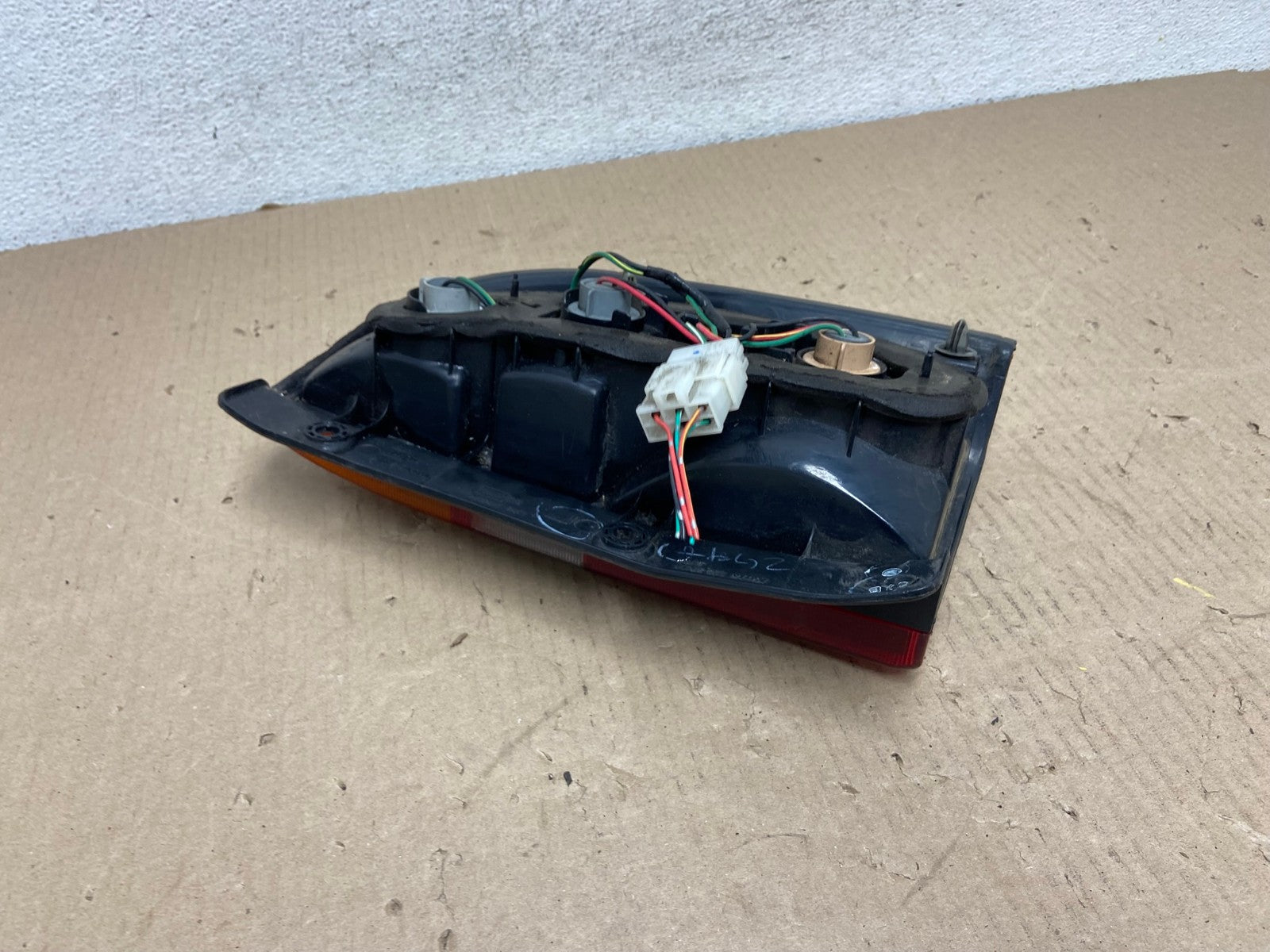 1999 to 2003 Suzuki XL-7 Vitara Left Driver LH Side Tail Light AG9051 LK4